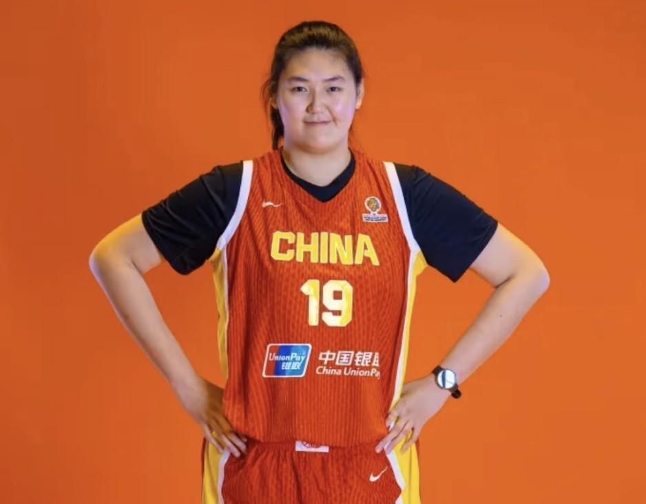 足球免费-真大杀器,张子宇出战12分钟&投篮8中6贡献12分3篮板