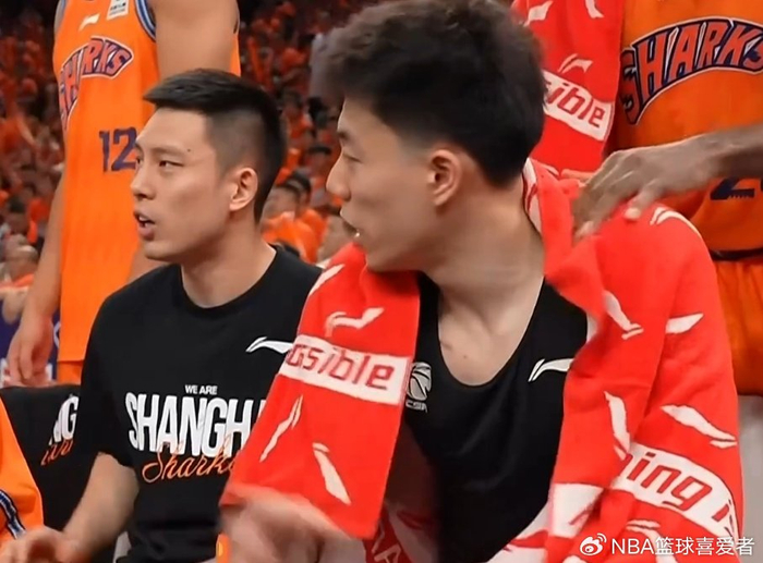 足球小将足球比赛视频-CBA历史级转会！张镇麟离开辽宁首赛季完成夺冠＆生涯6年加冕第4冠|上海男篮|广厦男篮|篮板|球队|周琦_新浪体育_新浪新闻